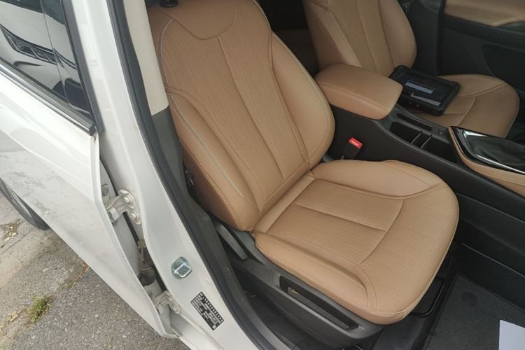 Used Buick GL6 2021 323T Mild Hybrid Connect Luxury Model Right Front Seat