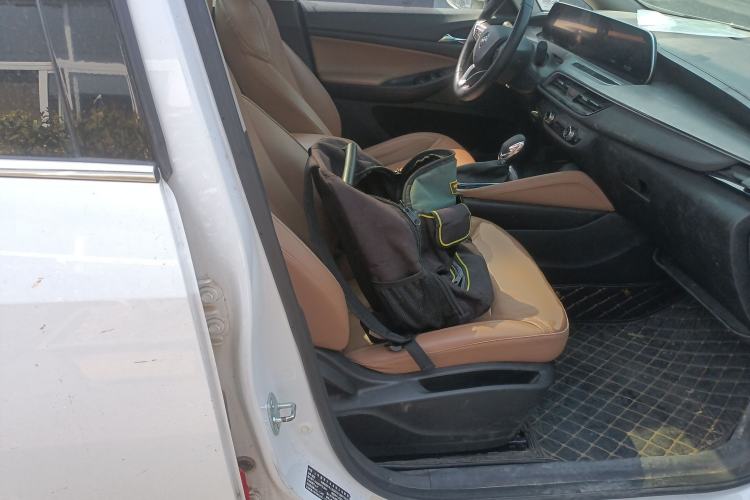 Used Buick GL6 2021 323T Mild Hybrid Connect Luxury Model Right Front Seat