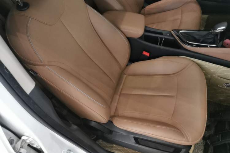 Used Buick GL6 2021 323T Mild Hybrid Connect Prestige Model Right Front Seat