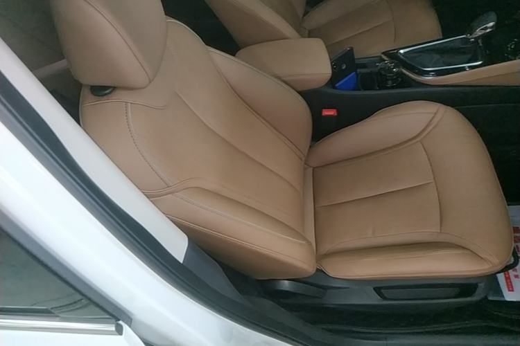 Used Buick GL6 2021 323T Mild Hybrid Connect Luxury Model Right Front Seat