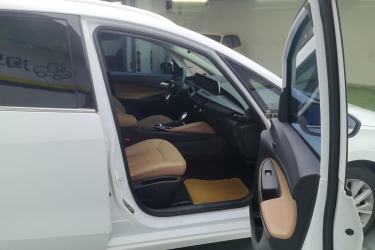 Used Buick GL6 2021 323T Mild Hybrid Connect Luxury Model Right Front Seat