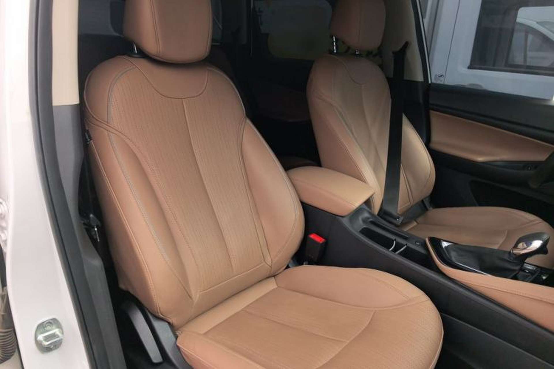 Used Buick GL6 2021 323T Mild Hybrid Connect Luxury Model Right Front Seat