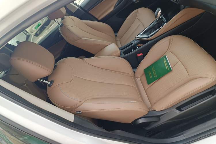 Used Buick GL6 2021 323T Mild Hybrid Connect Luxury Model Right Front Seat