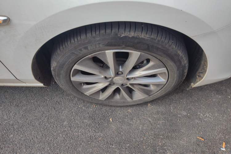 Used Buick GL6 2021 323T Mild Hybrid Connect Luxury Model Right Front Wheel Hub