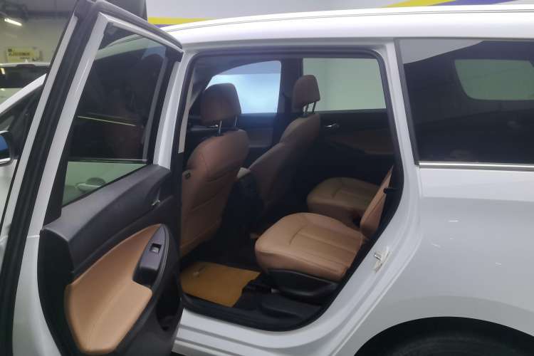 Used Buick GL6 2021 323T Mild Hybrid Connect Luxury Model Right Rear Seat