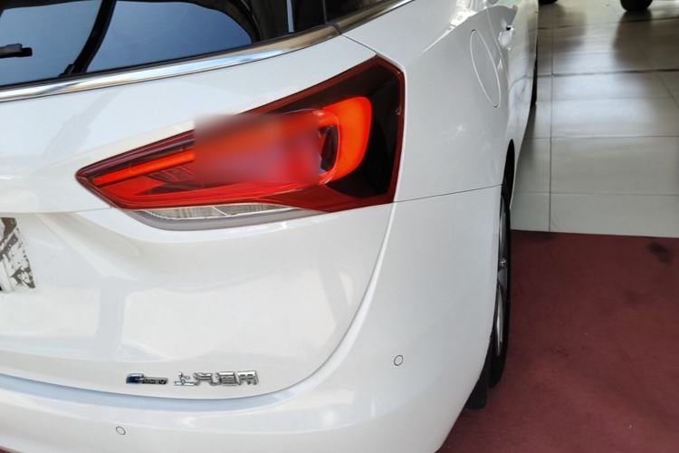 Used Buick GL6 2021 323T Mild Hybrid Connect Luxury Model Right Rear Taillight