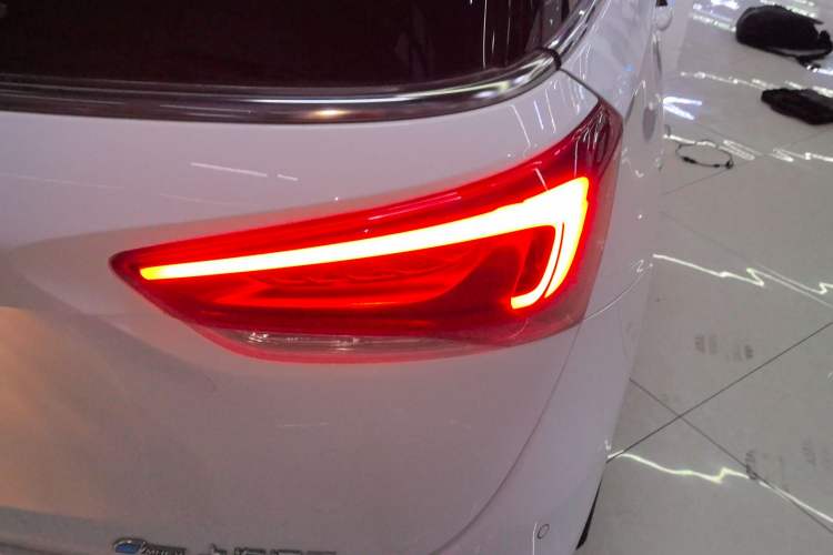 Used Buick GL6 2021 323T Mild Hybrid Connect Luxury Model Right Rear Taillight