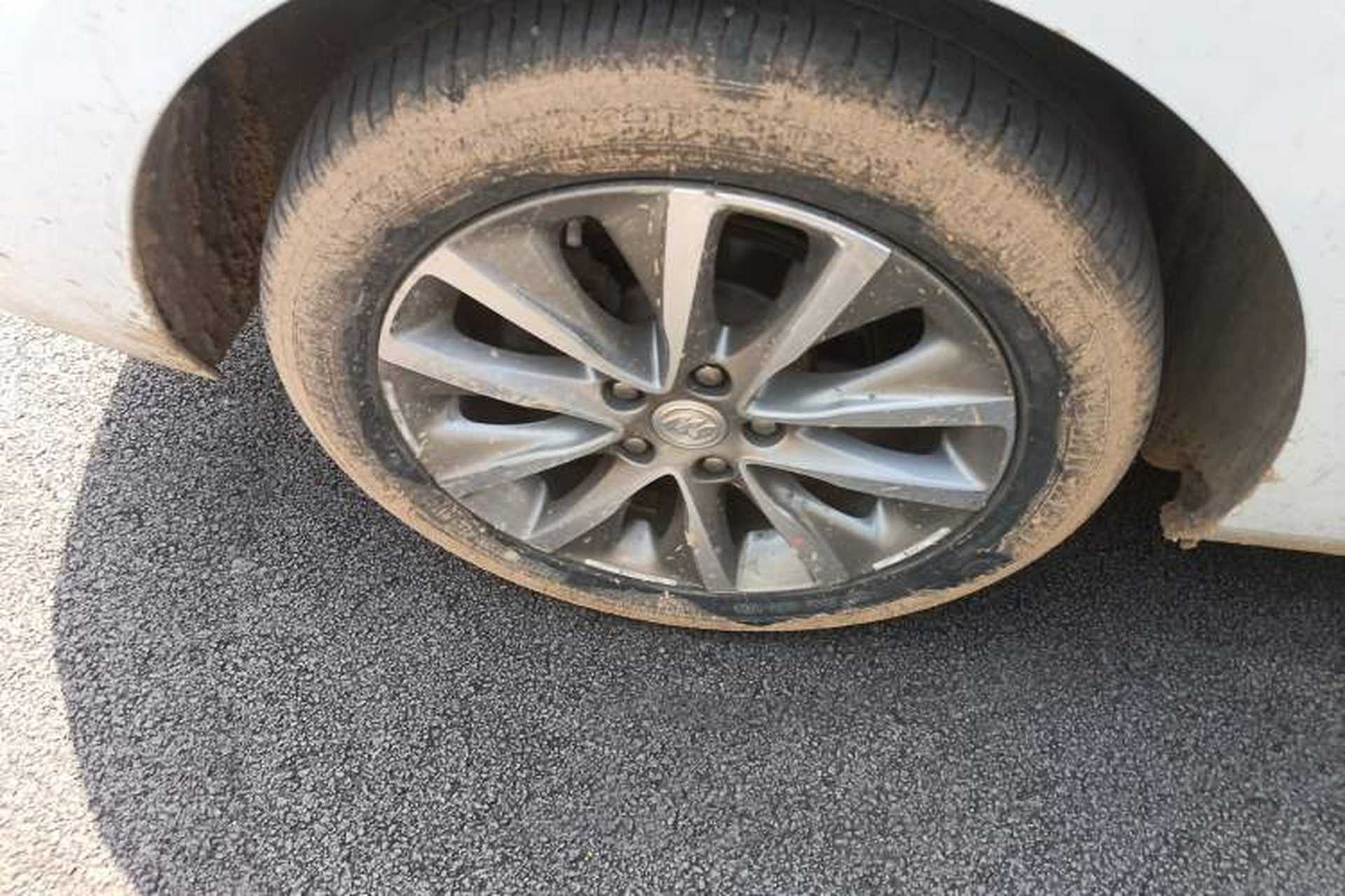 Used Buick GL6 2021 323T Mild Hybrid Connect Luxury Model Right Rear Wheel Hub