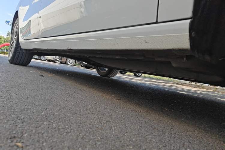Used Buick GL6 2021 323T Mild Hybrid Connect Luxury Model Right Side Sill