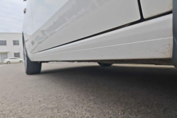Used Buick GL6 2021 323T Mild Hybrid Connect Luxury Model Right Side Sill