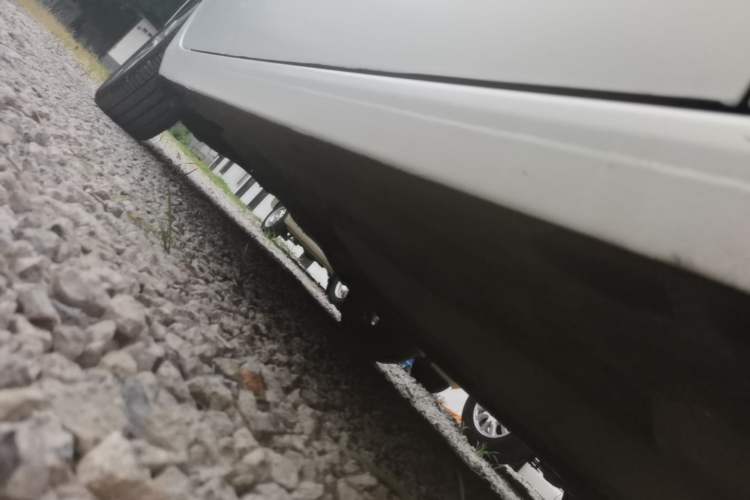 Used Buick GL6 2021 323T Mild Hybrid Connect Luxury Model Right Side Sill