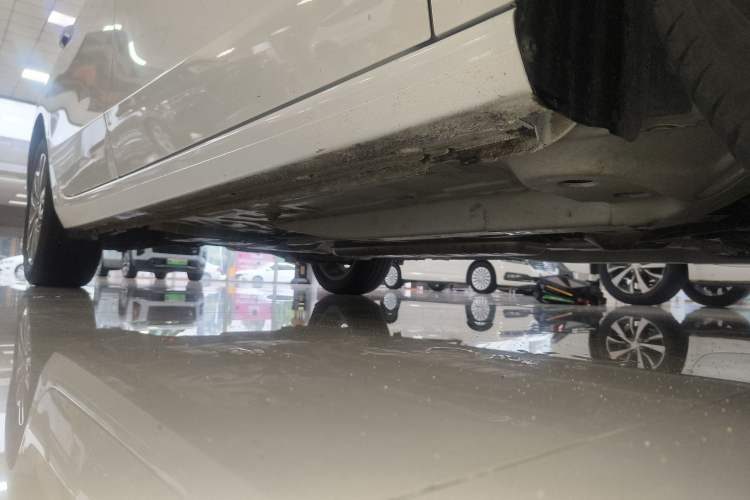 Used Buick GL6 2021 323T Mild Hybrid Connect Luxury Model Right Side Sill