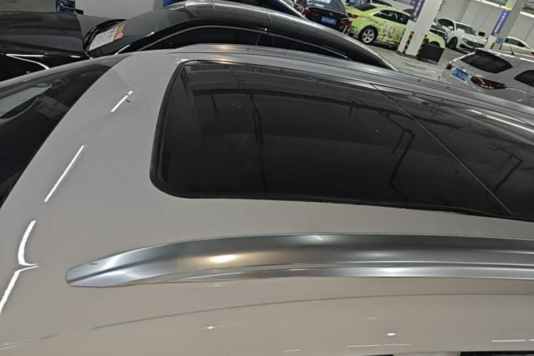 Used Buick GL6 2021 323T Mild Hybrid Connect Prestige Model Roof
