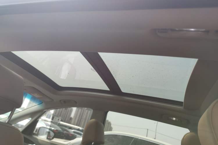 Used Buick GL6 2021 323T Mild Hybrid Connect Prestige Model Roof