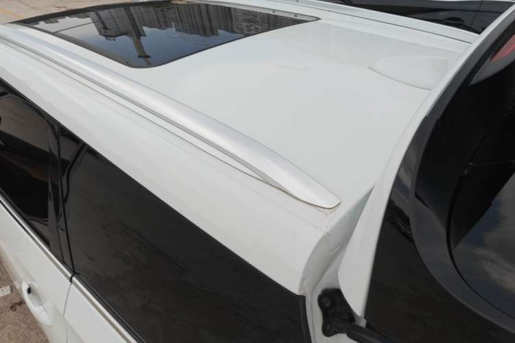 Used Buick GL6 2021 323T Mild Hybrid Connect Luxury Model Roof