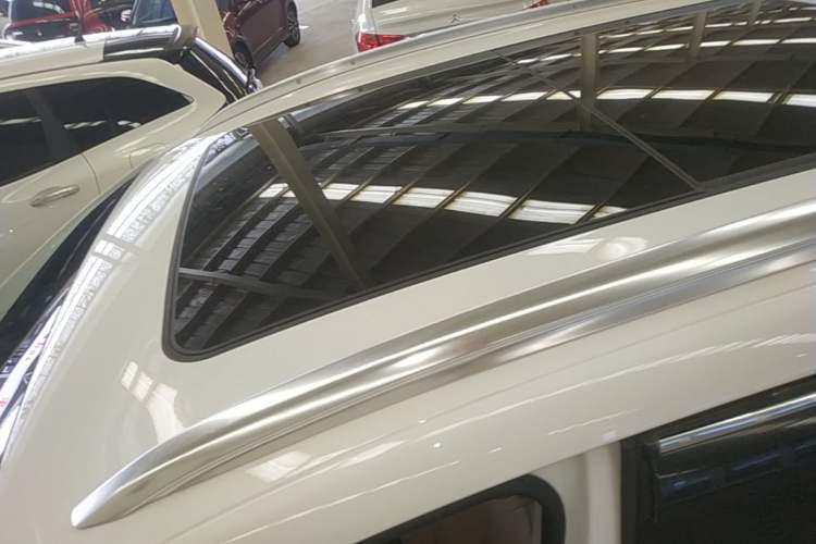 Used Buick GL6 2021 323T Mild Hybrid Connect Luxury Model Roof