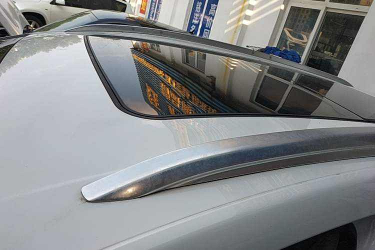 Used Buick GL6 2021 323T Mild Hybrid Connect Prestige Model Roof