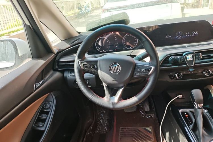 Used Buick GL6 2021 323T Mild Hybrid Connect Luxury Model Steering Wheel