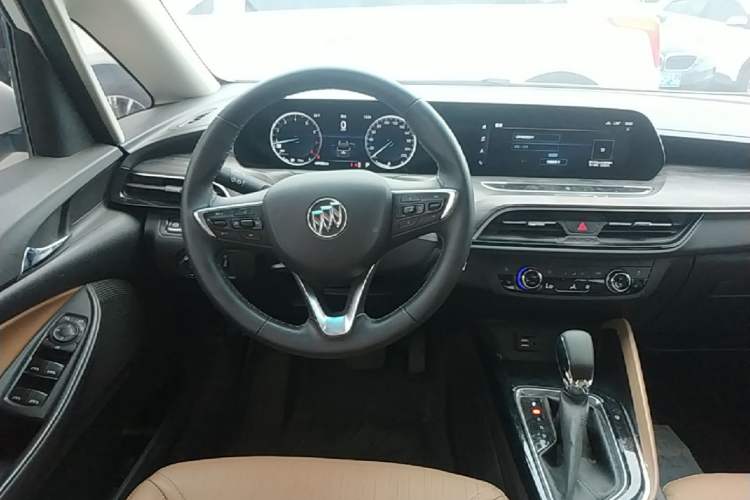 Used Buick GL6 2021 323T Mild Hybrid Connect Luxury Model Steering Wheel