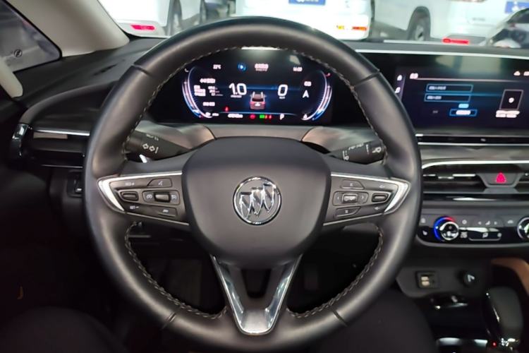 Used Buick GL6 2021 323T Mild Hybrid Connect Luxury Model Steering Wheel