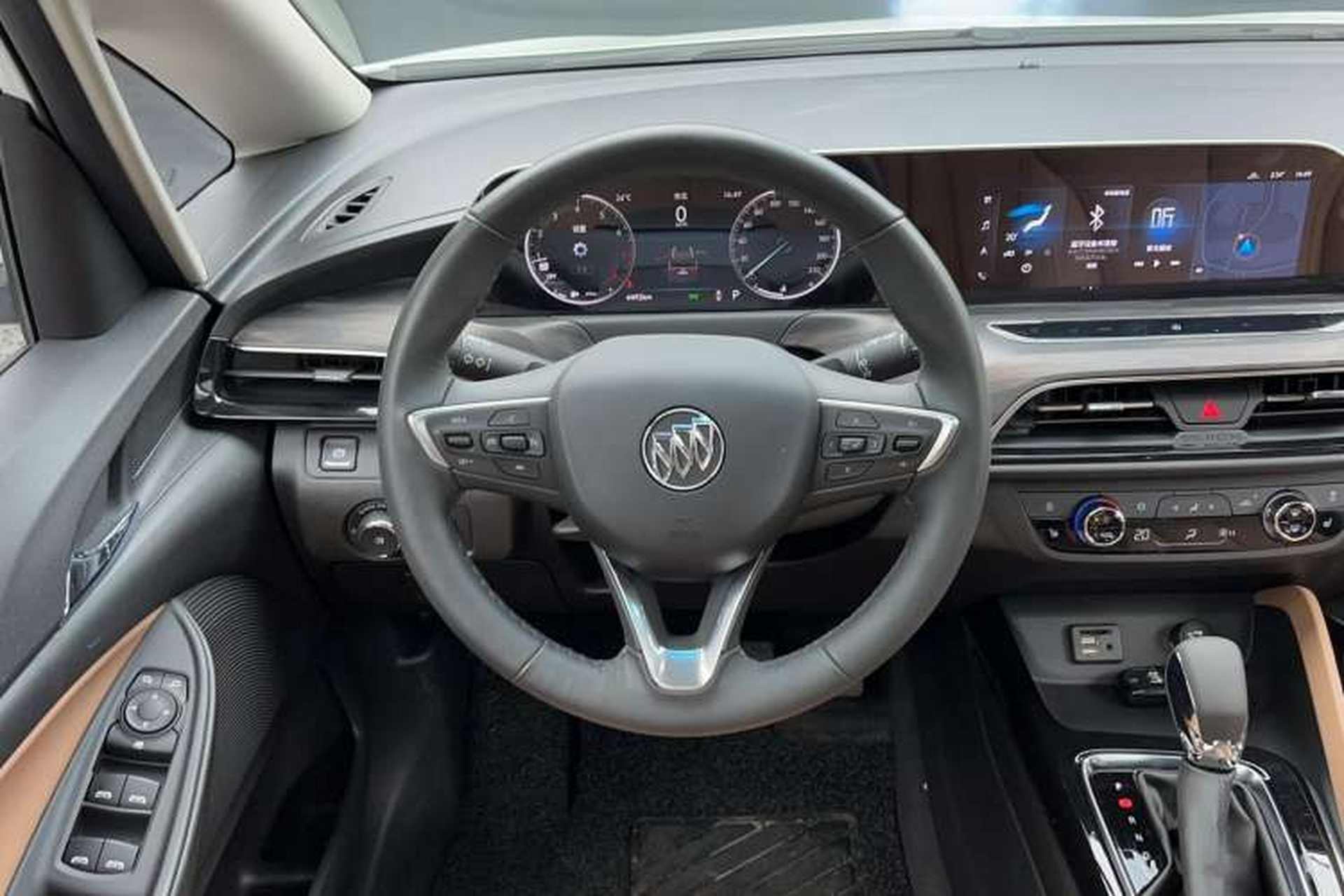 Used Buick GL6 2021 323T Mild Hybrid Connect Luxury Model Steering Wheel