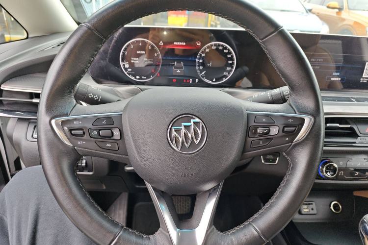 Used Buick GL6 2021 323T Mild Hybrid Connect Luxury Model Steering Wheel