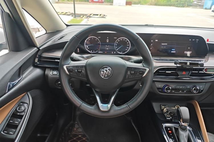 Used Buick GL6 2021 323T Mild Hybrid Connect Luxury Model Steering Wheel