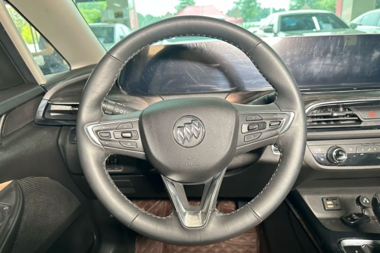 Used Buick GL6 2021 323T Mild Hybrid Connect Luxury Model Steering Wheel