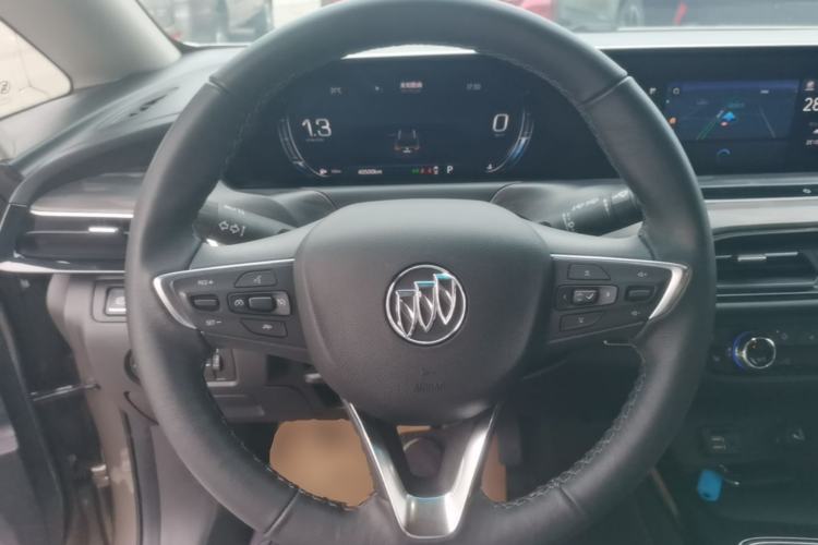 Used Buick GL6 2021 323T Mild Hybrid Connect Luxury Model Steering Wheel