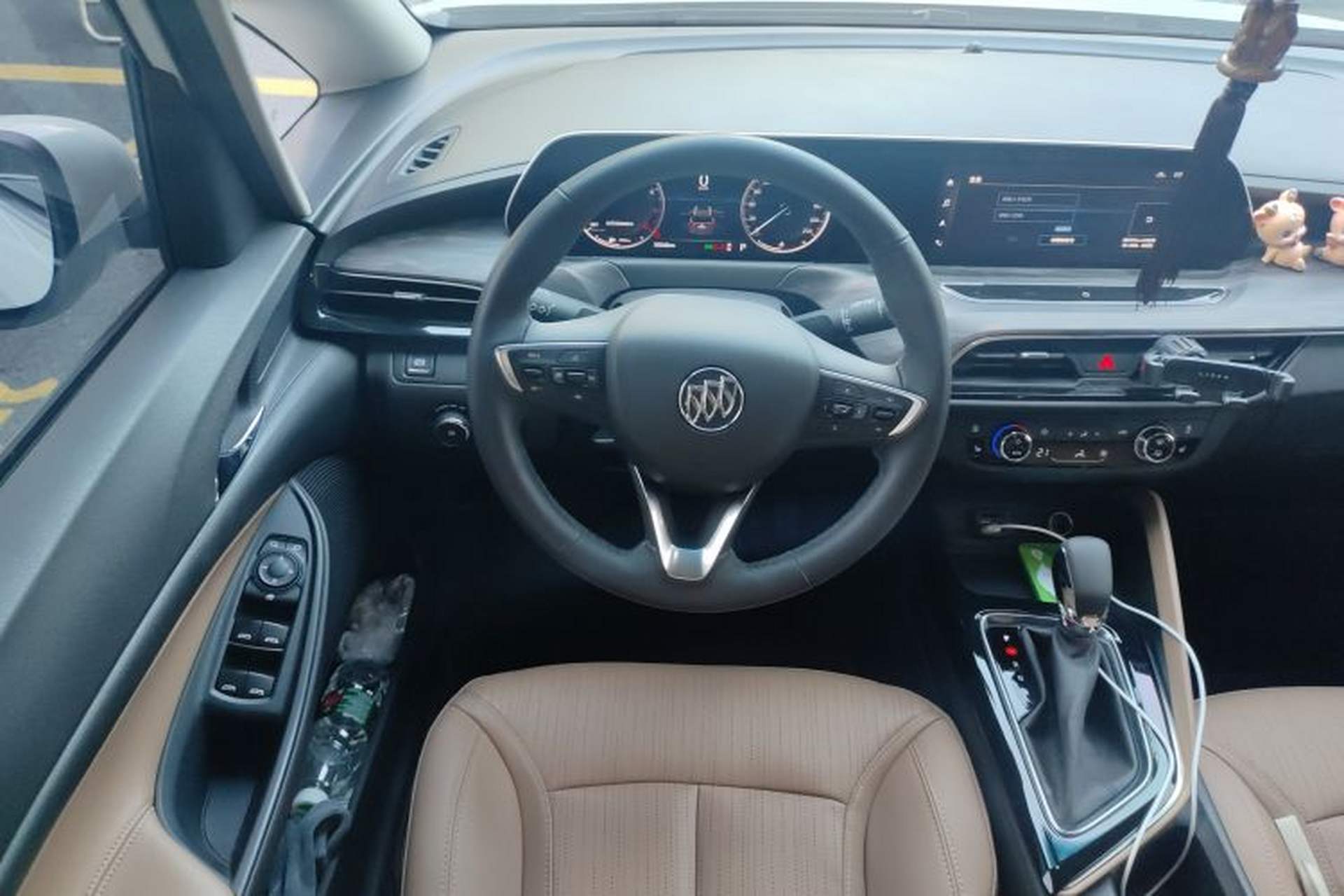 Used Buick GL6 2021 323T Mild Hybrid Connect Luxury Model Steering Wheel