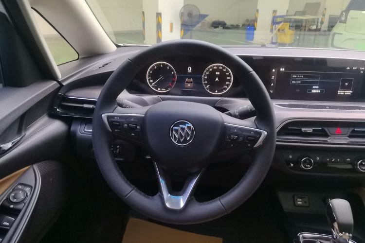 Used Buick GL6 2021 323T Mild Hybrid Connect Luxury Model Steering Wheel