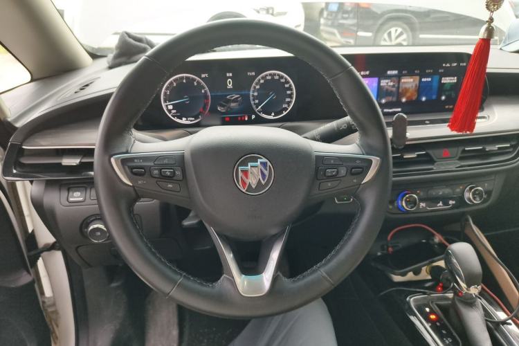 Used Buick GL6 2021 323T Mild Hybrid Connect Prestige Model Steering Wheel