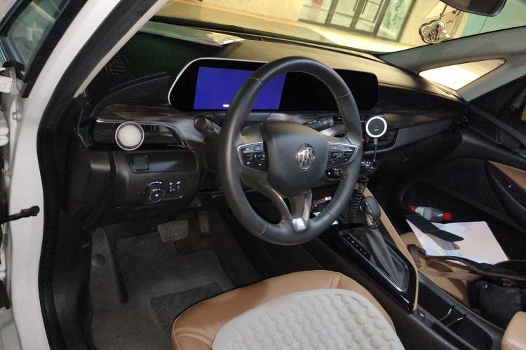 Used Buick GL6 2021 323T Mild Hybrid Connect Luxury Model Steering Wheel