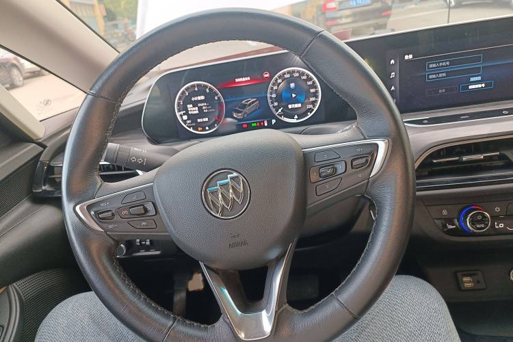 Used Buick GL6 2021 323T Mild Hybrid Connect Luxury Model Steering Wheel