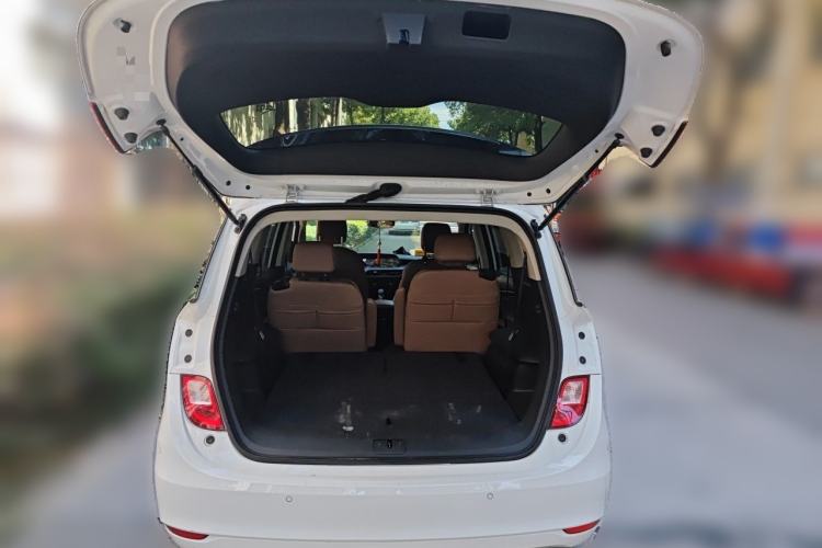 Used Buick GL6 2021 323T Mild Hybrid Connect Luxury Model Trunk