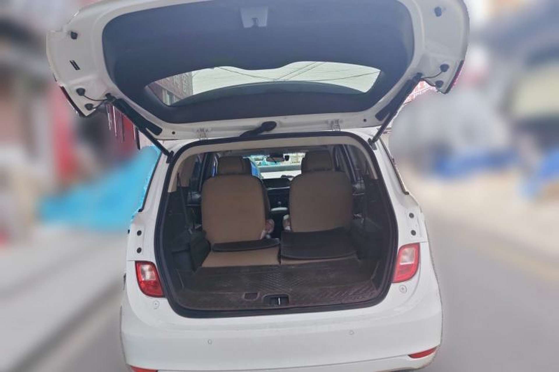Used Buick GL6 2021 323T Mild Hybrid Connect Prestige Model Trunk