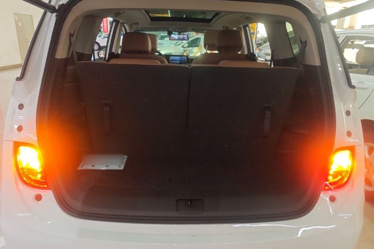 Used Buick GL6 2021 323T Mild Hybrid Connect Luxury Model Trunk