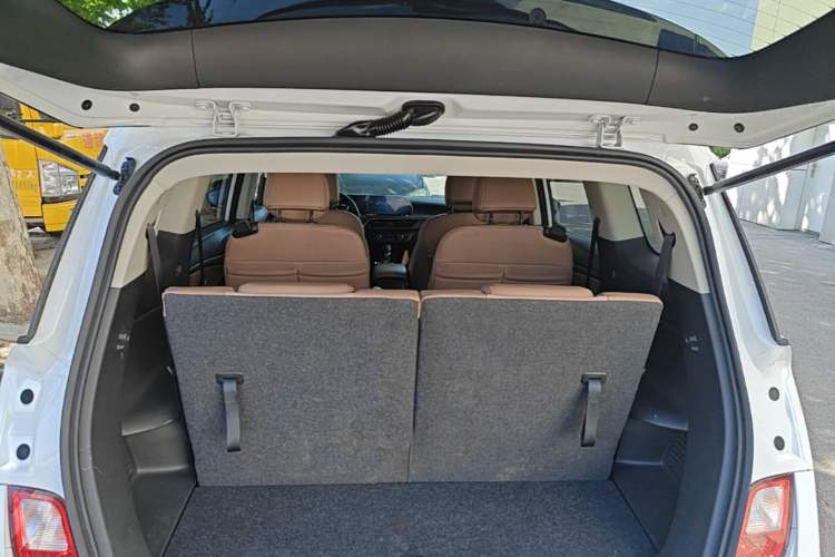 Used Buick GL6 2021 323T Mild Hybrid Connect Luxury Model Trunk