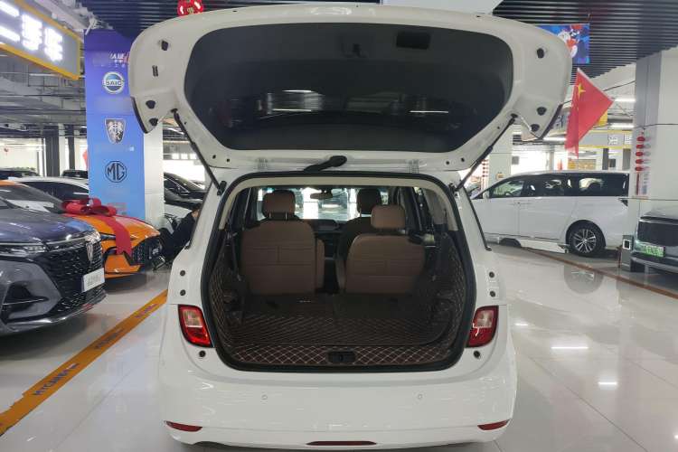 Used Buick GL6 2021 323T Mild Hybrid Connect Luxury Model Trunk