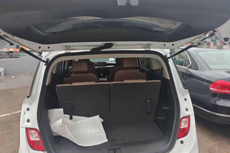 Used Buick GL6 2021 323T Mild Hybrid Connect Luxury Model Trunk