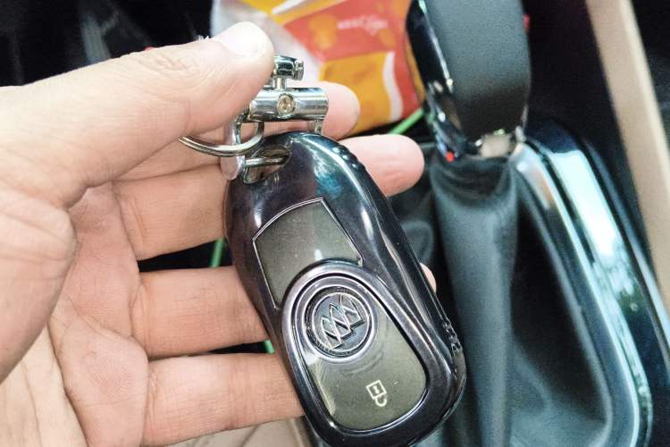 Used Buick GL6 2021 323T Mild Hybrid Connect Luxury Model Vehicle Key