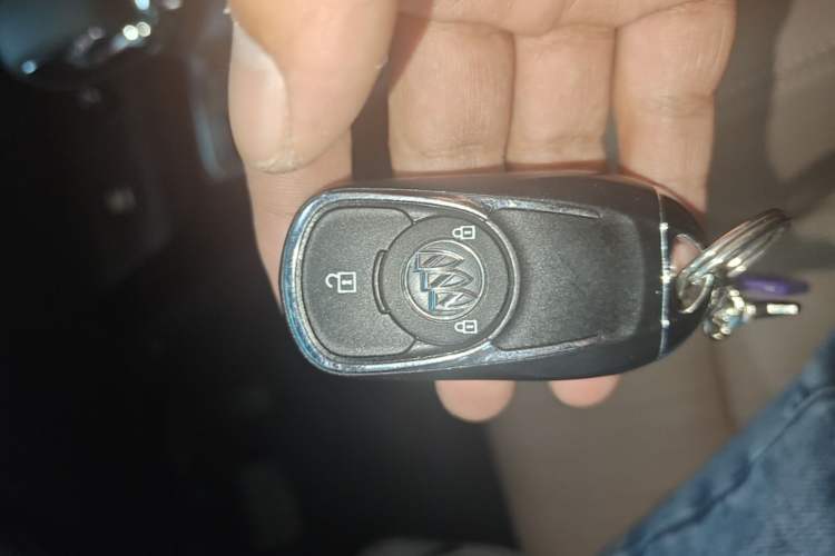 Used Buick GL6 2021 323T Mild Hybrid Connect Luxury Model Vehicle Key