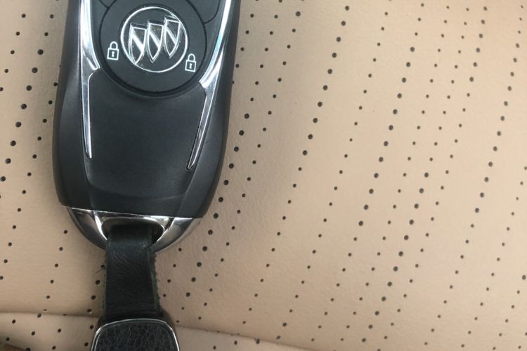 Used Buick GL6 2021 323T Mild Hybrid Connect Luxury Model Vehicle Key