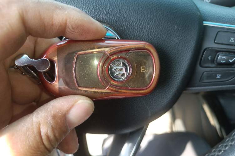 Used Buick GL6 2021 323T Mild Hybrid Connect Luxury Model Vehicle Key