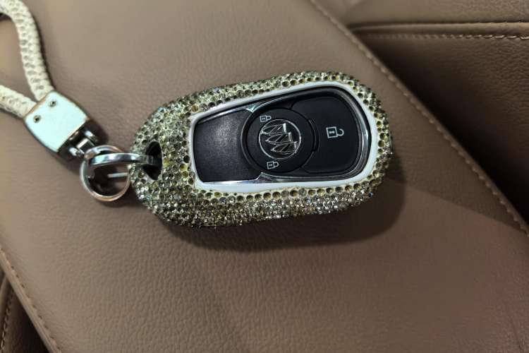 Used Buick GL6 2021 323T Mild Hybrid Connect Luxury Model Vehicle Key