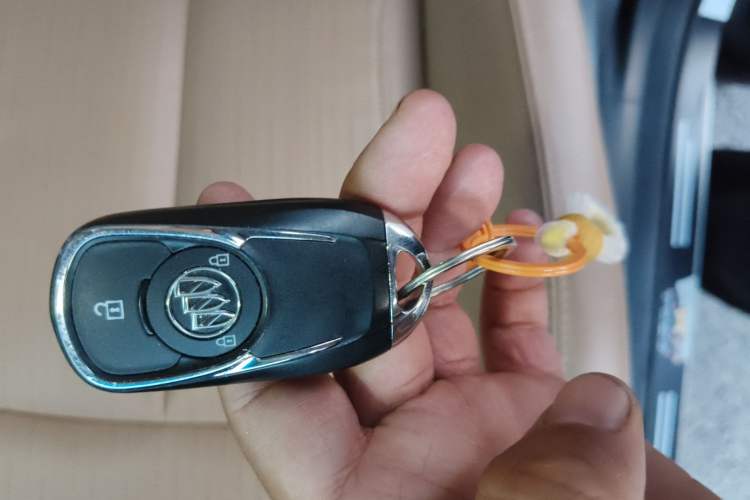 Used Buick GL6 2021 323T Mild Hybrid Connect Luxury Model Vehicle Key