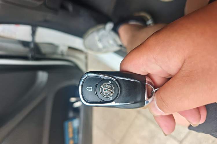 Used Buick GL6 2021 323T Mild Hybrid Connect Luxury Model Vehicle Key