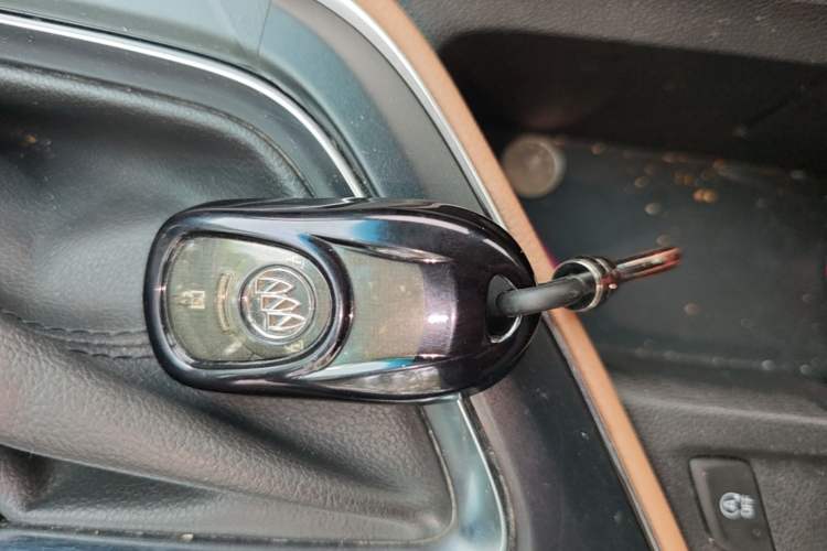 Used Buick GL6 2021 323T Mild Hybrid Connect Luxury Model Vehicle Key