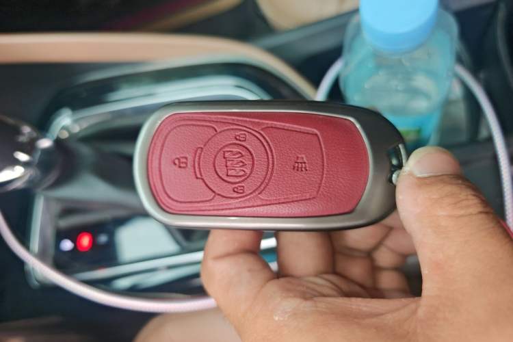 Used Buick GL6 2021 323T Mild Hybrid Connect Luxury Model Vehicle Key