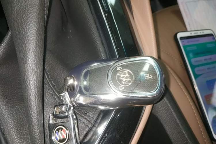 Used Buick GL6 2021 323T Mild Hybrid Connect Luxury Model Vehicle Key
